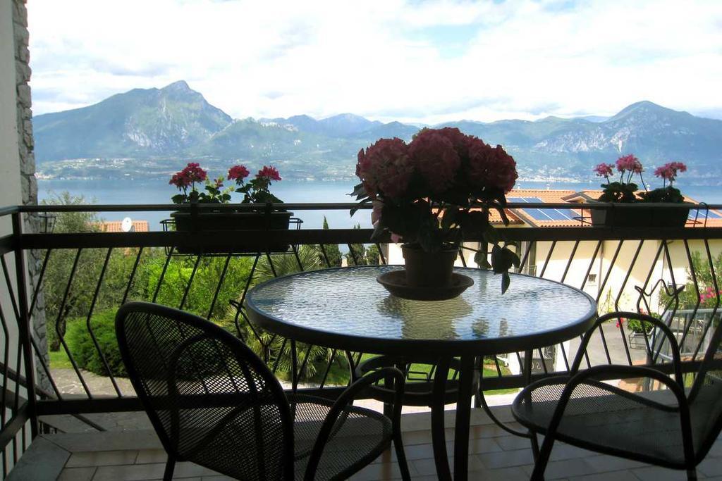 Bed And Breakfast Due Leoni Torri Del Benaco Ngoại thất bức ảnh